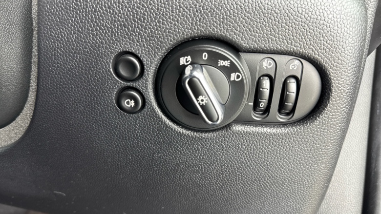 MINI Cooper 1.5 C Exclusive 5dr Auto Petrol Hatchback